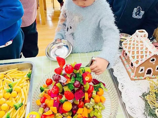 <b>大鸡巴操日本樱花妹</b>